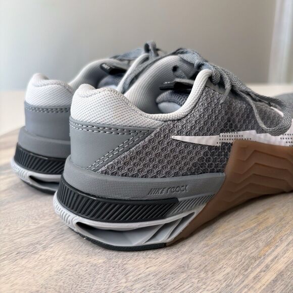 New‎ in Box Men's Nike Metcon 7 Particle Grey Gum CZ8281-011 US Size 5 - Picture 8 of 14